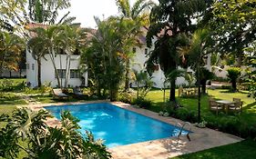 Brubru Lodge